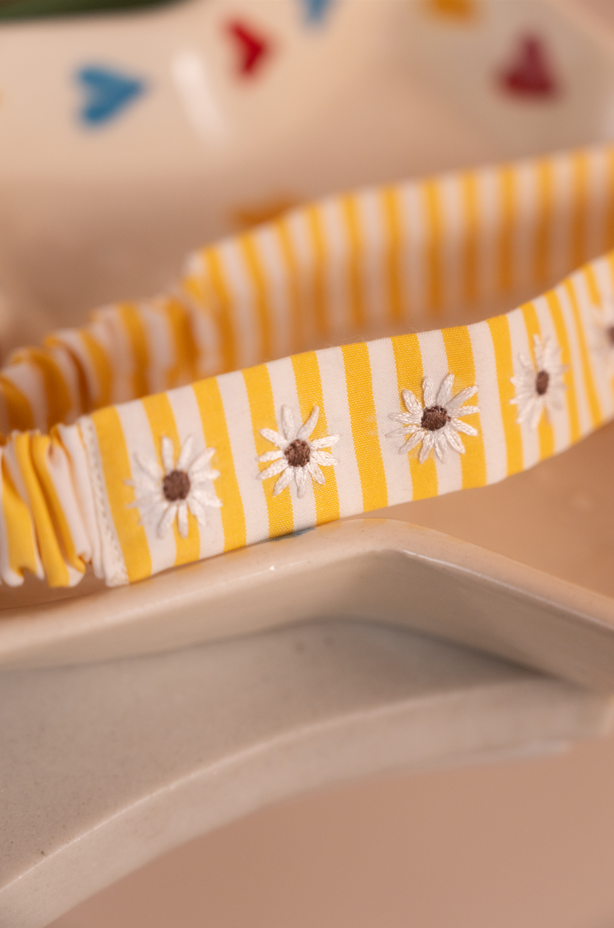 Daisy Delight Hairband