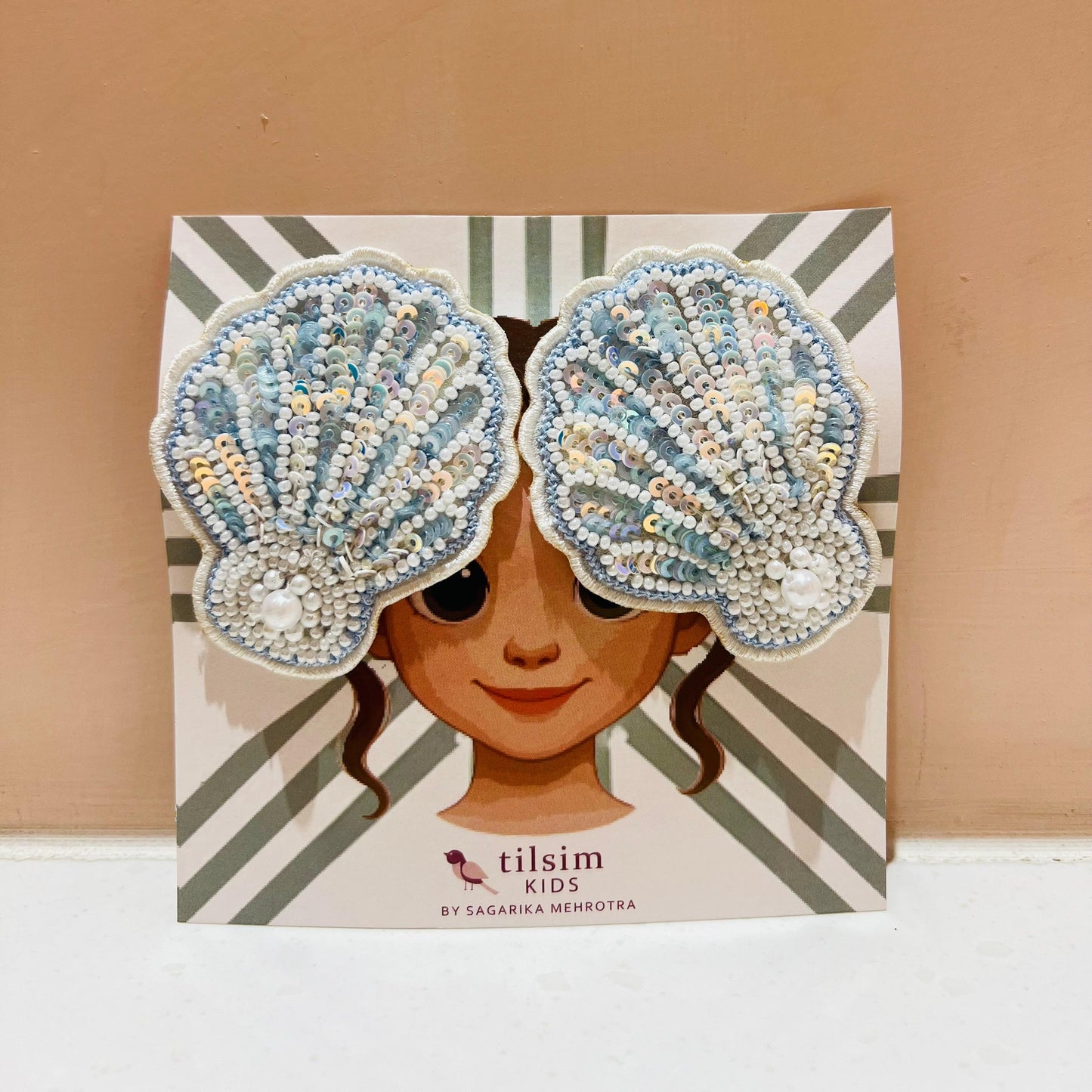 Seashell Sparkle Hair Clip