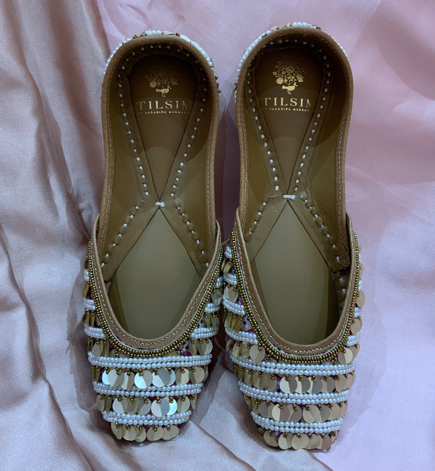 INDI-GLAM JUTTI