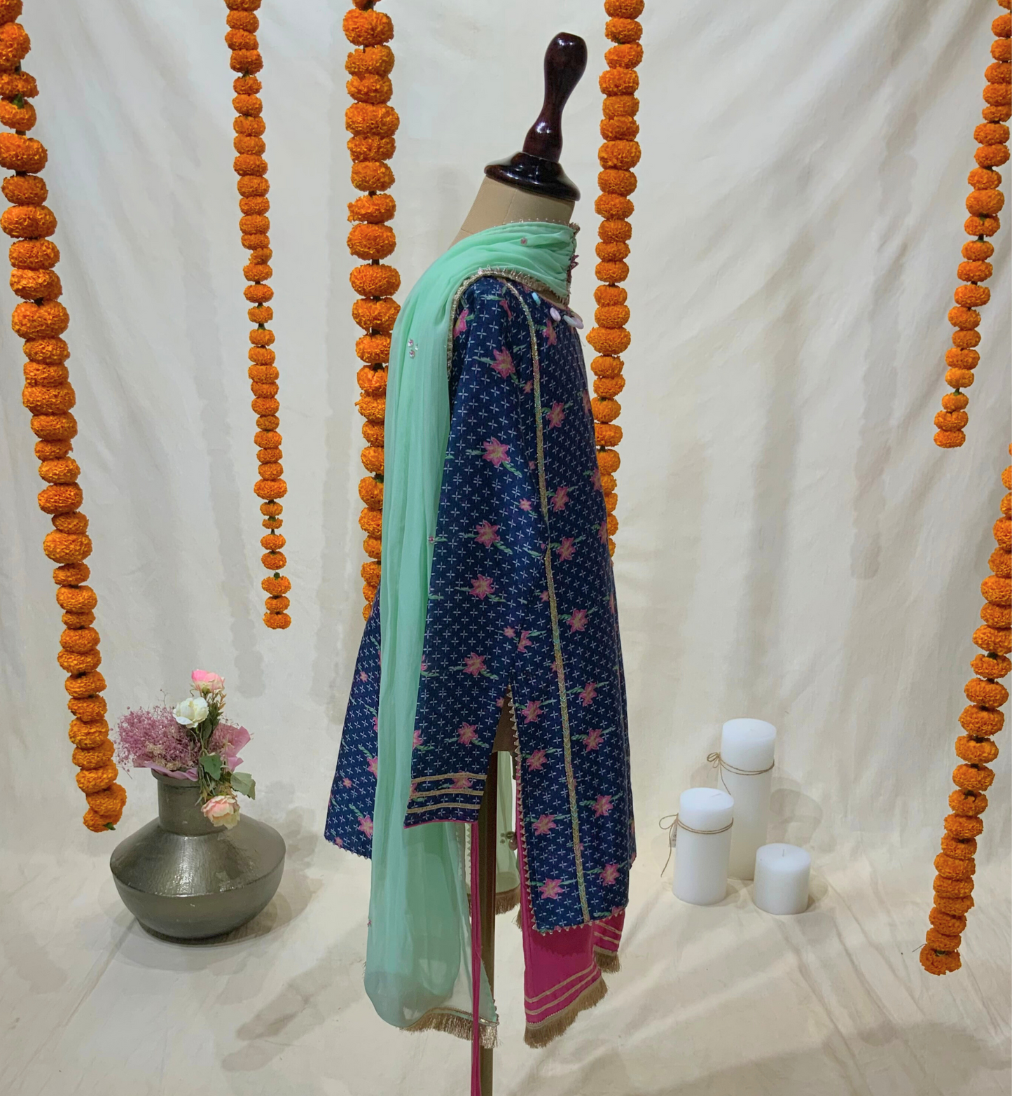PATHANI SUIT SET WITH STAR TASSELS