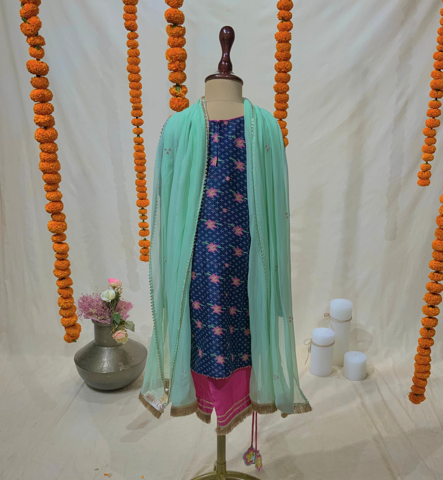 PATHANI SUIT SET WITH STAR TASSELS