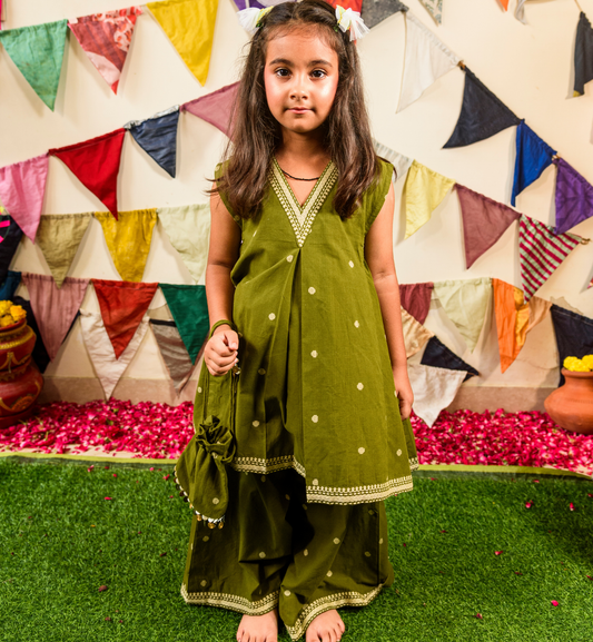 Mossy Meadow Set