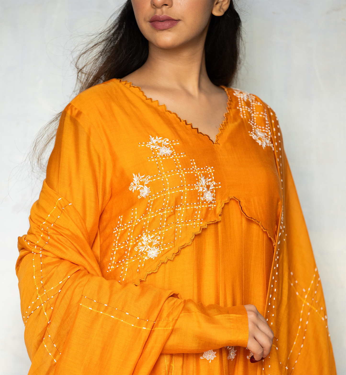 AMOLI SUIT SET