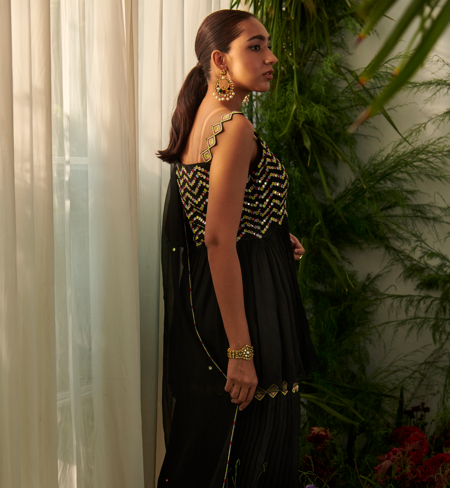 BLACK MARIGOLD GARARA  SET