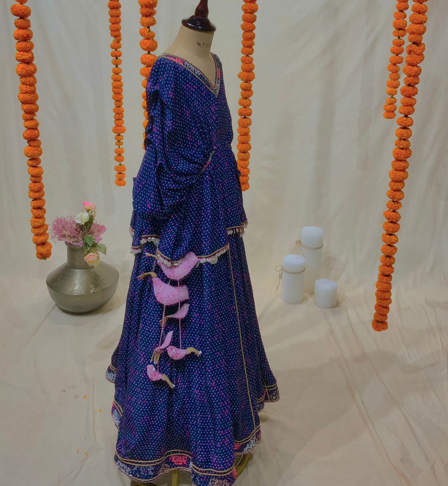 KAFTAN PLATED SLEEVES LEHENGA SET WITH BIRD TASSELS