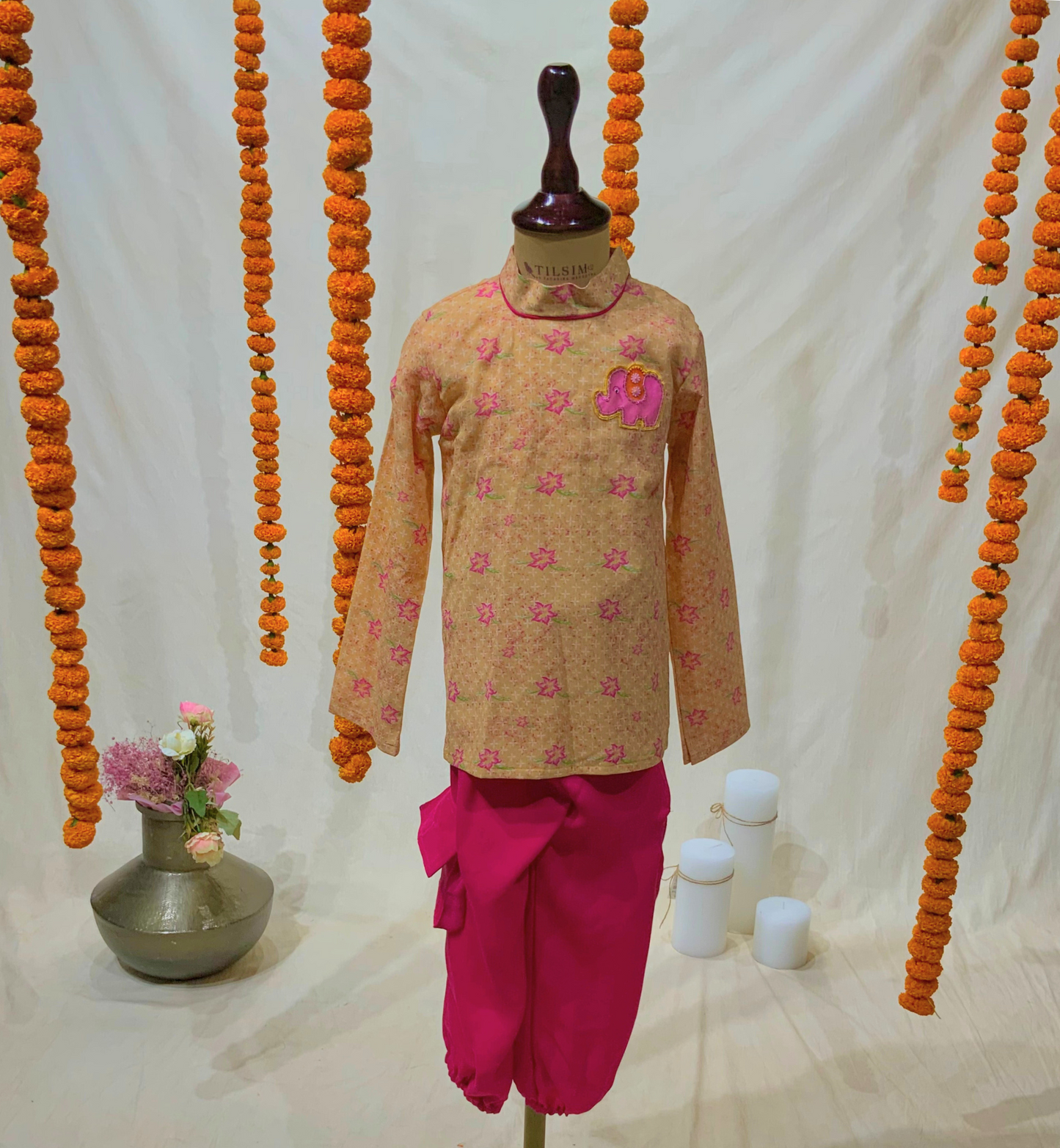 ORANGE & PINK PRINTED KURTA SET WITH ELEPHANT PATCH