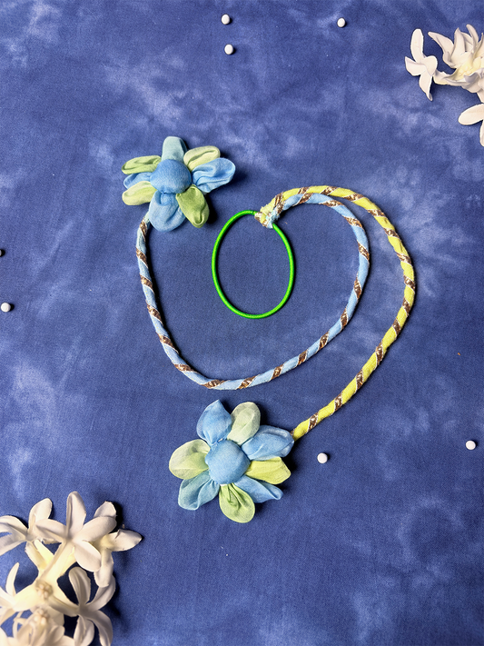 Neel Kamal Phool Hair Tie