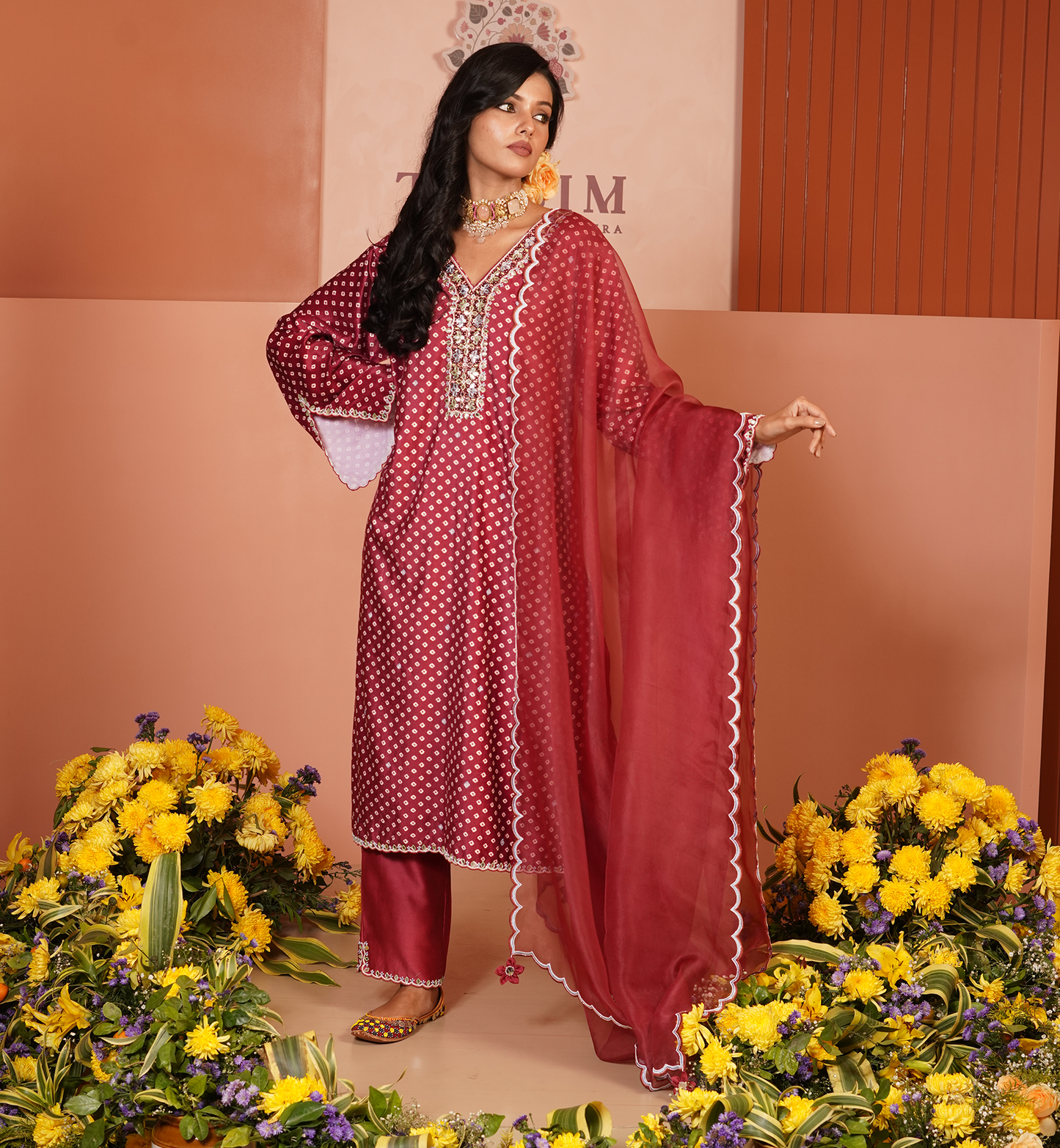 BEGUM SUIT SET