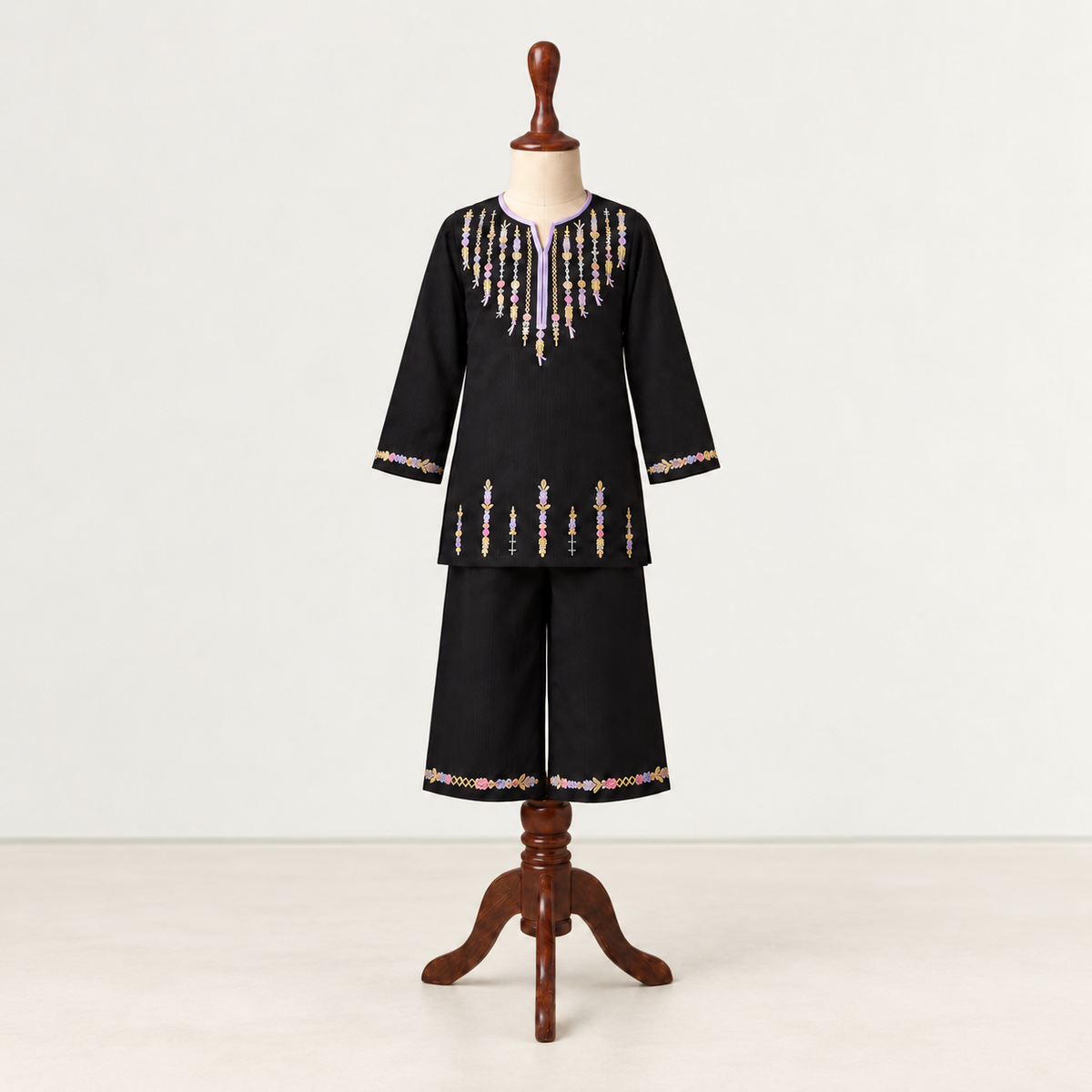 Gulraat Kurta Set