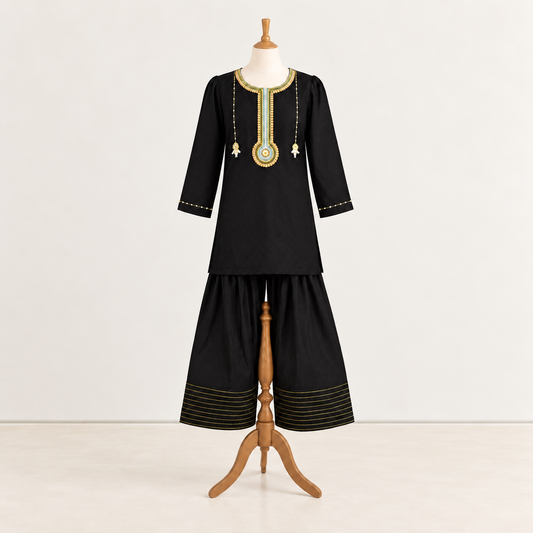 Raatrani Kurta Set
