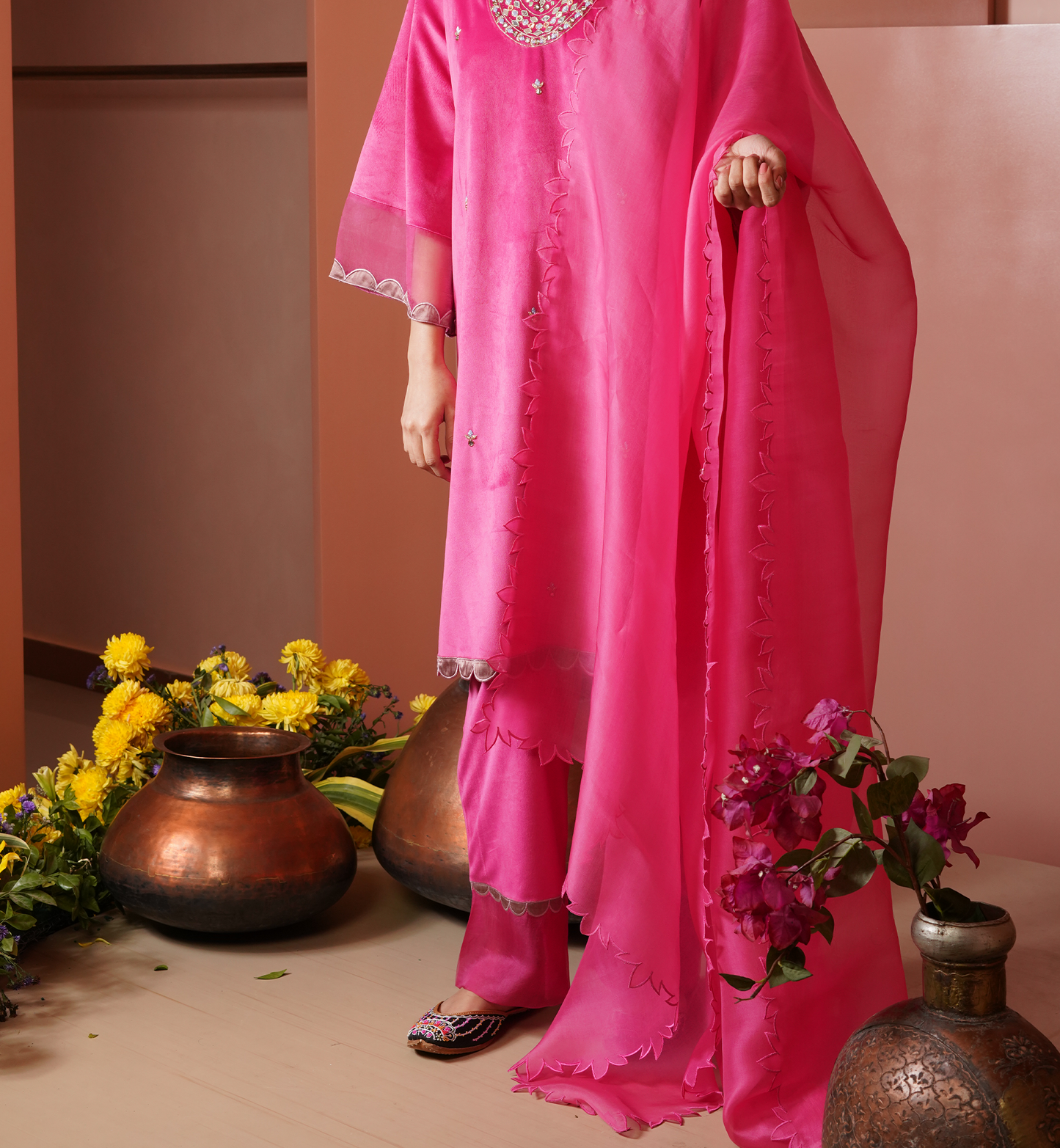 GOLNAZ SUIT SET