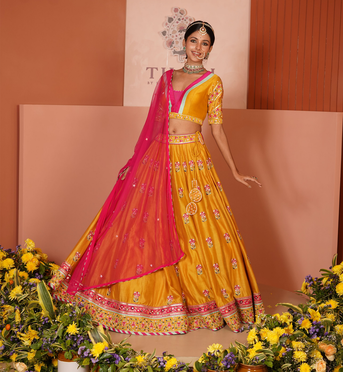 AAKRO LEHENGA SET