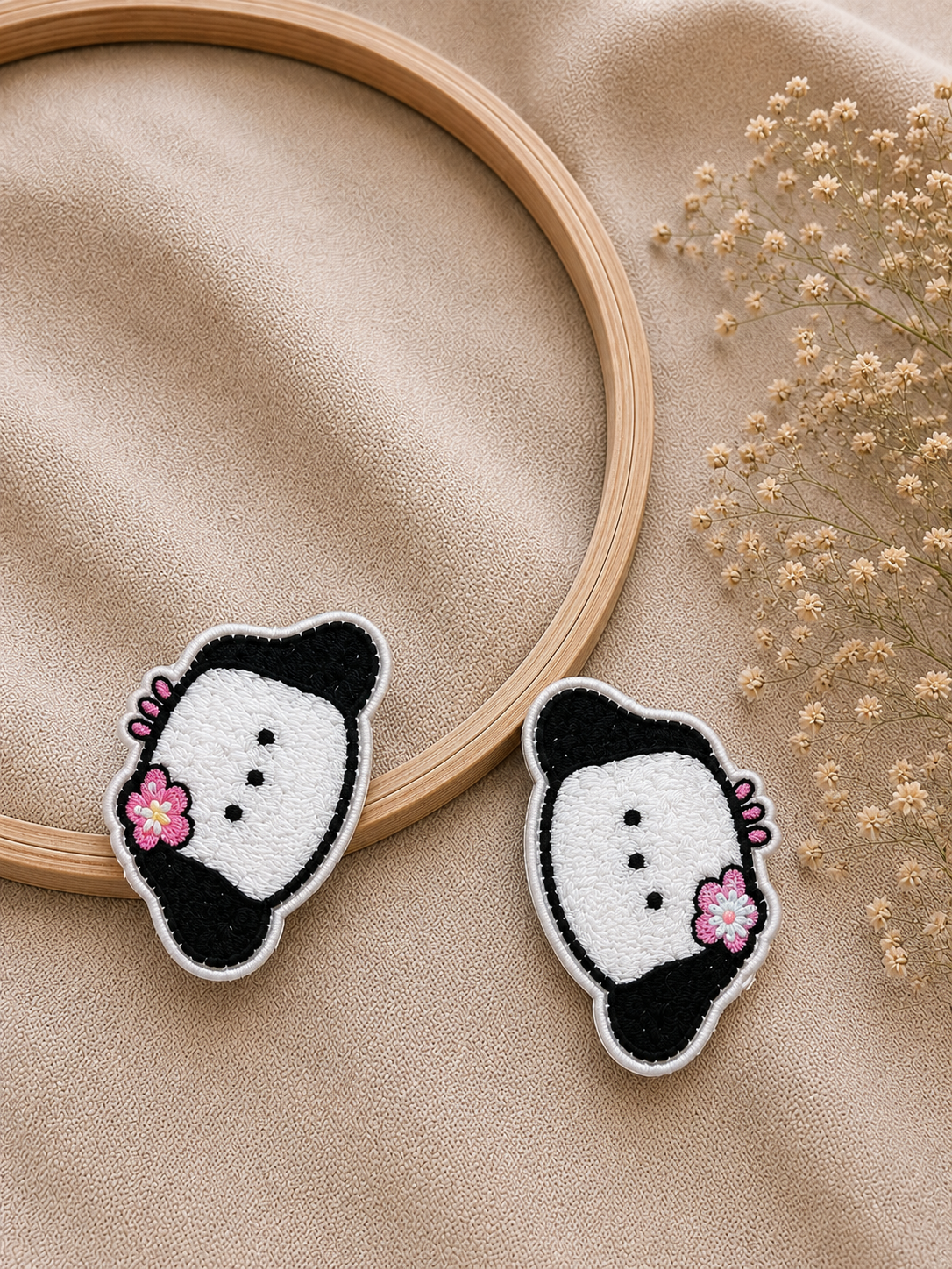Blossom Panda Clips
