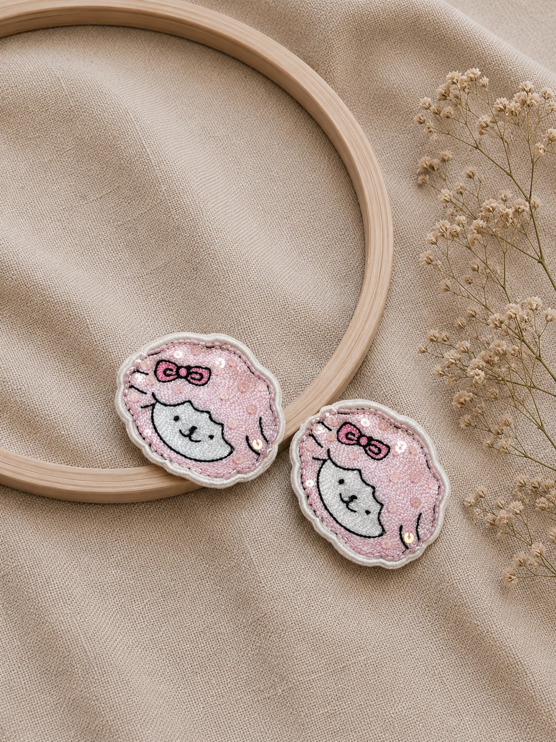 Blush Lamb Clips