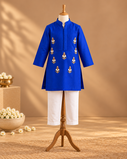 Neelambar Kurta Set